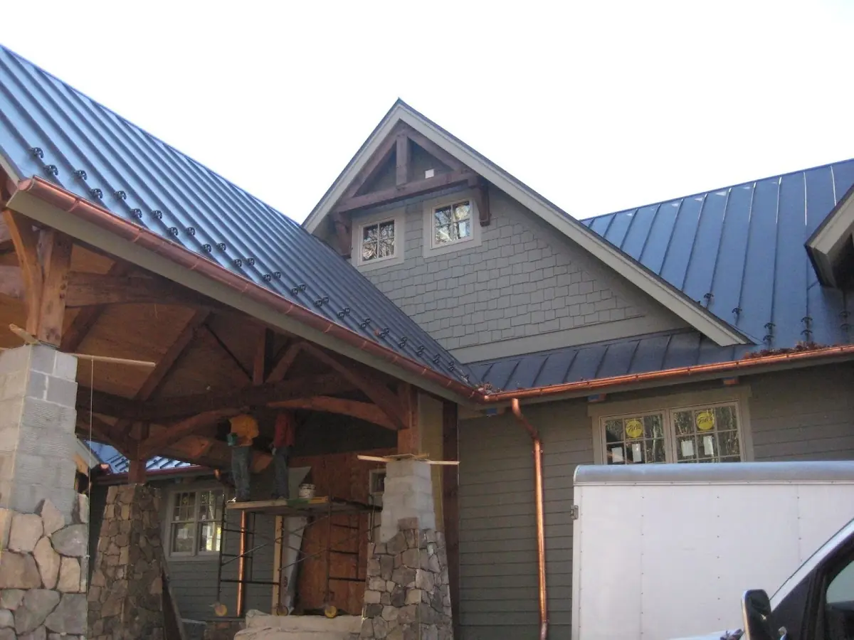 Craftsman Roofing team delivering quality roofing work in Le Jeune Gardens